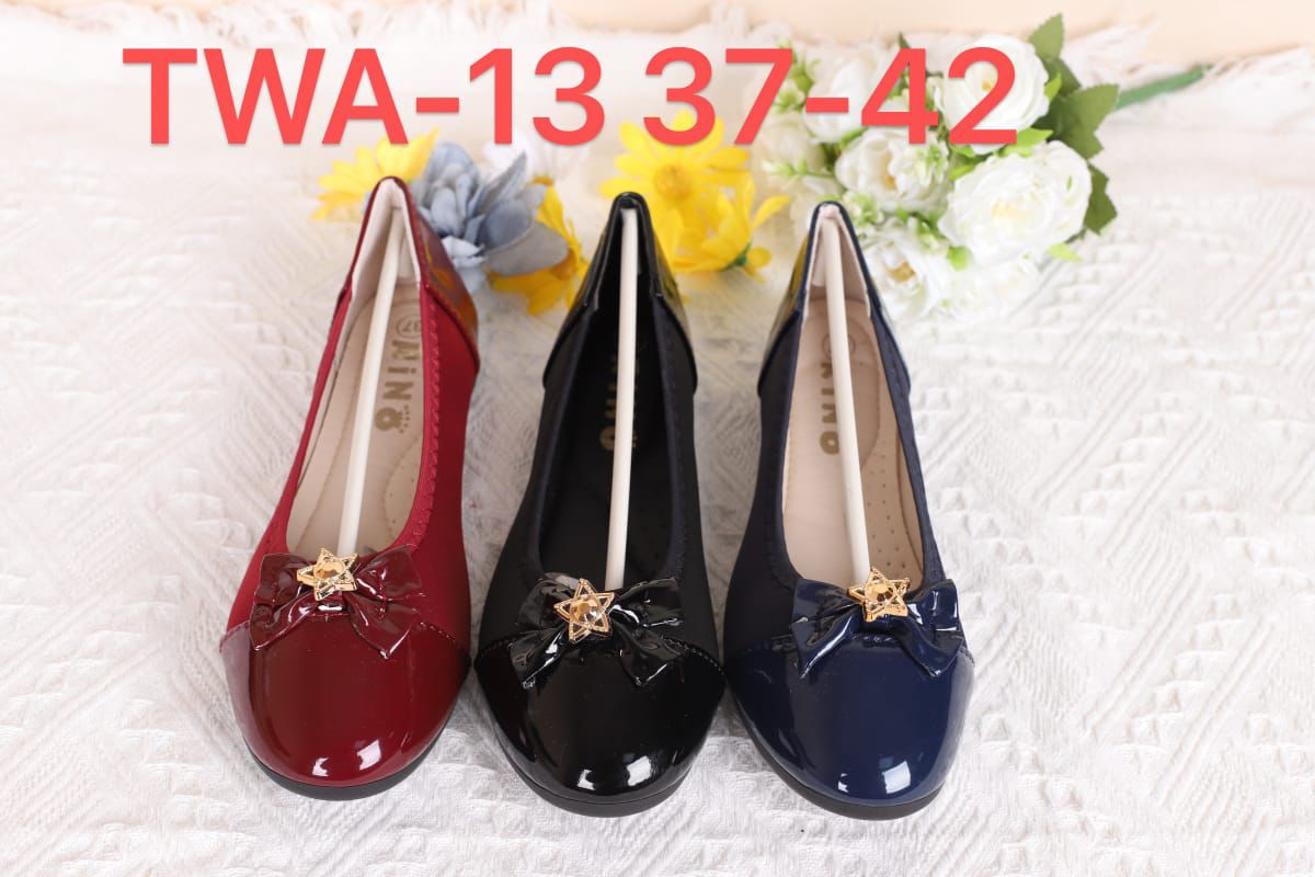 Stunning dolls shoes