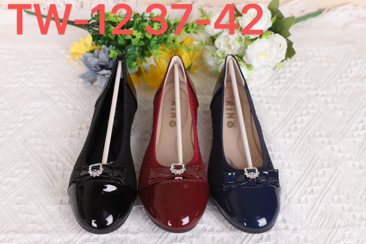 Doll shoes