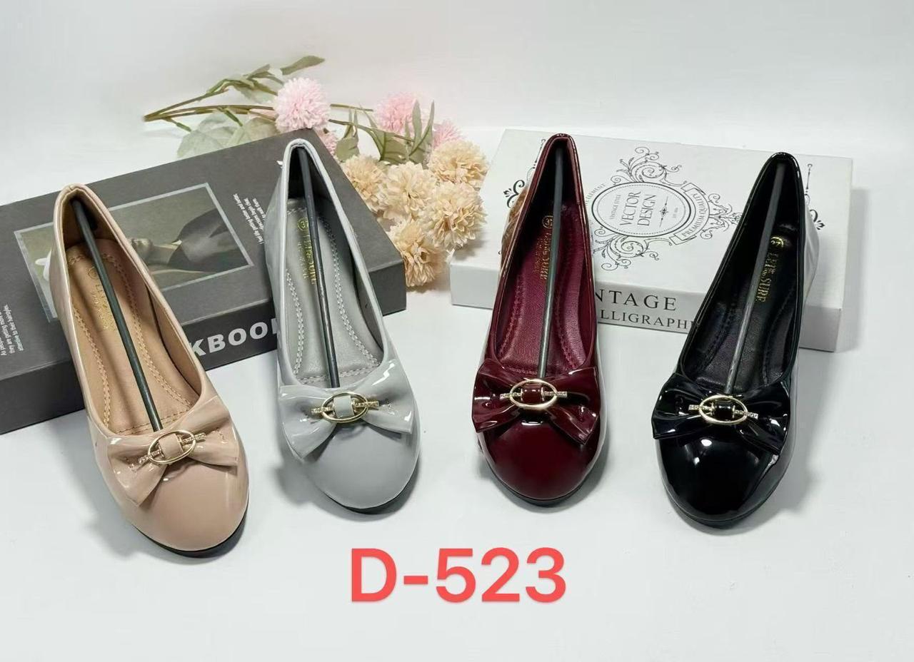 D523 Dolly shoes