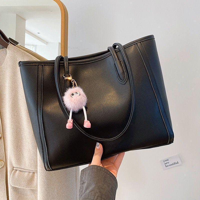 Fashionable handbags