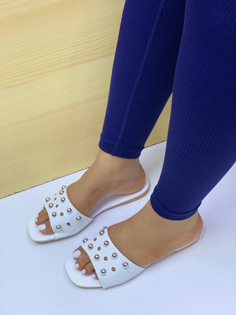 Ladies sandals