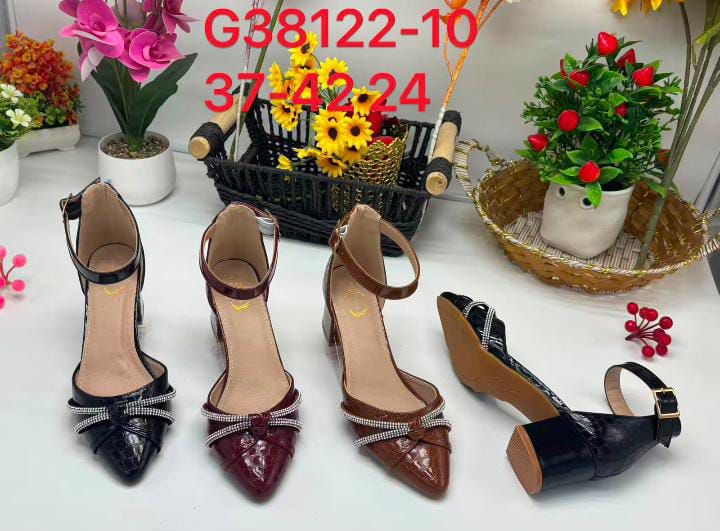 Moyo heels