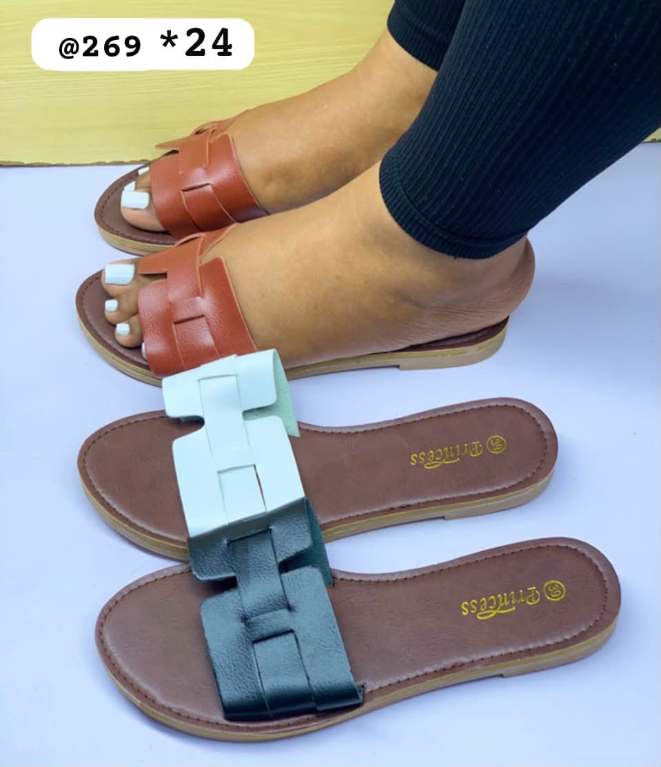 Ladies sandaks
