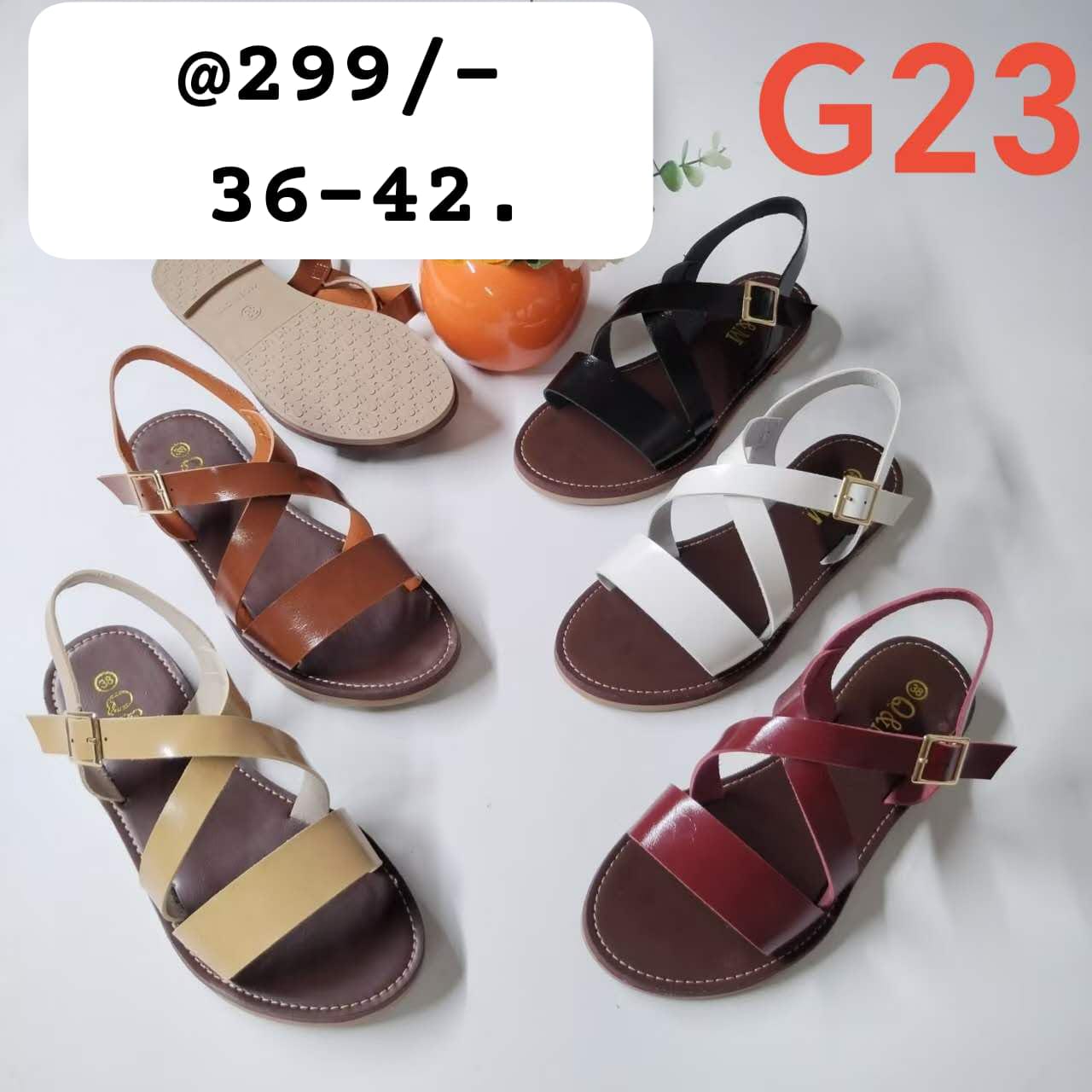 Q&M Ladies sandals with back strips